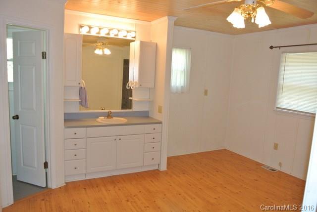 209 Oak Ridge Road Hendersonville, NC 28792 - Photo 8 of 24 Gallery Image 8