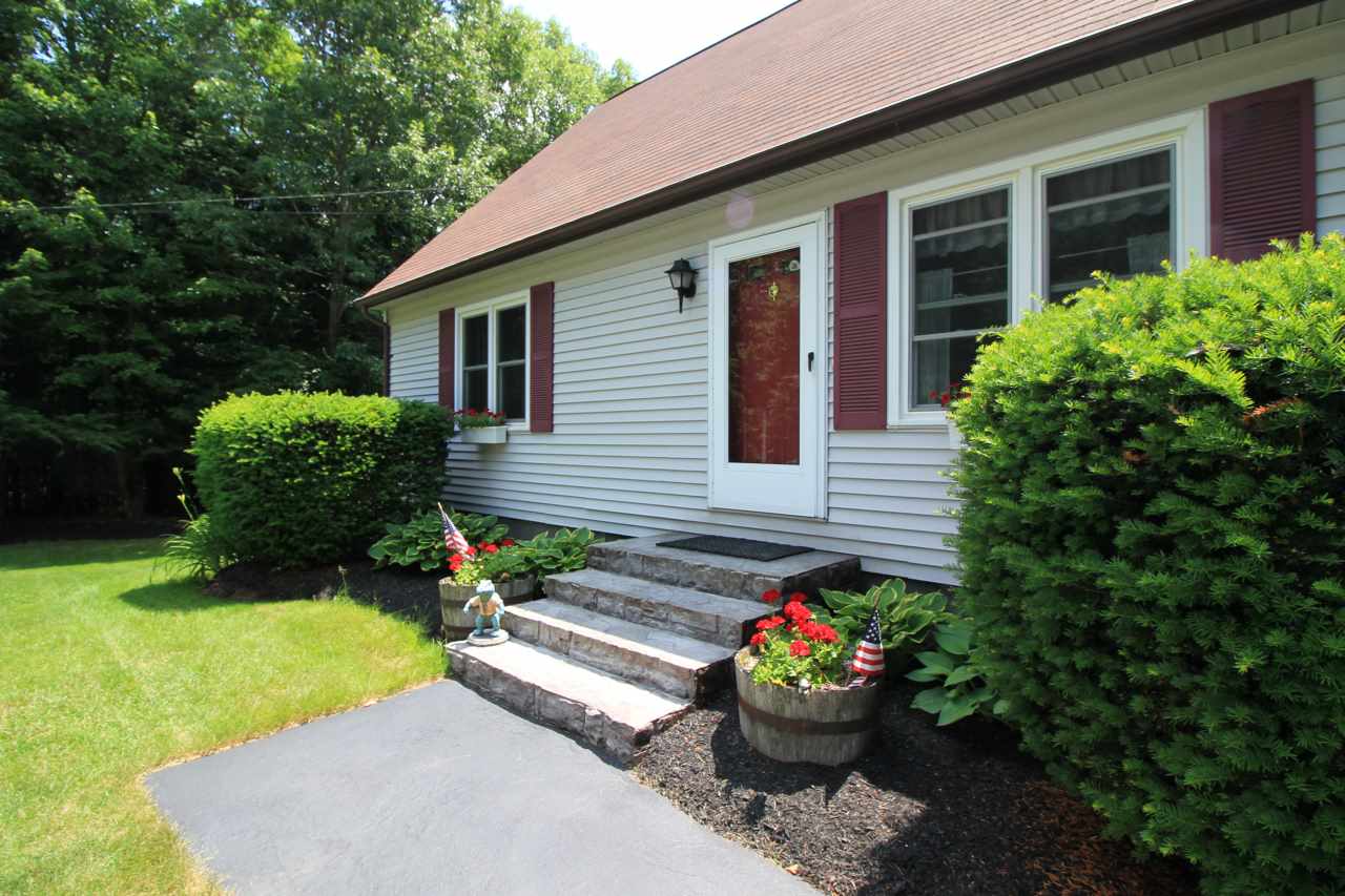 1003 Highway 119 Rindge, NH 03461 - Photo 3 of 28 Gallery Image 3