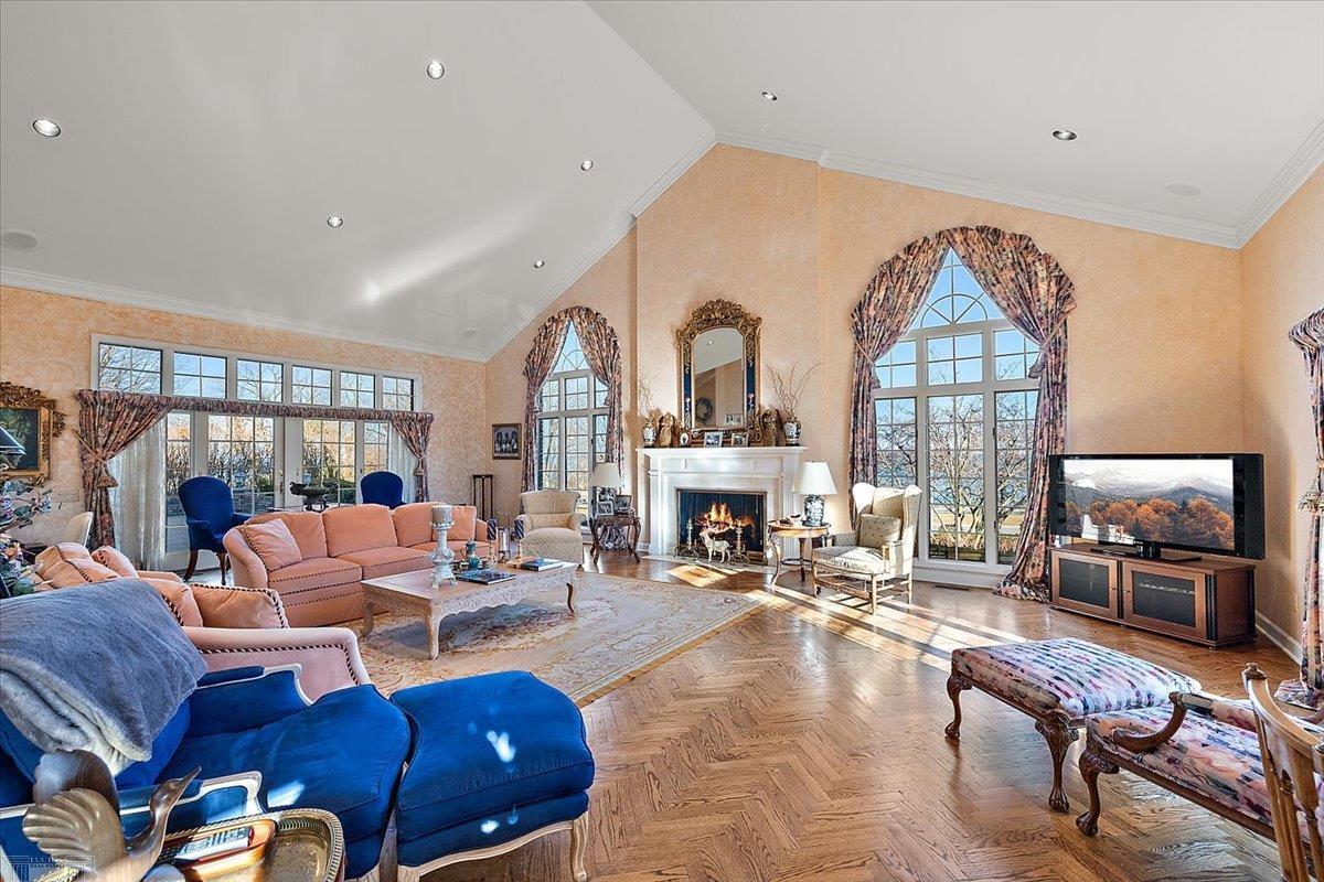207 Lake Shore Road Grosse Pointe, MI 48236 - Photo 12 of 91