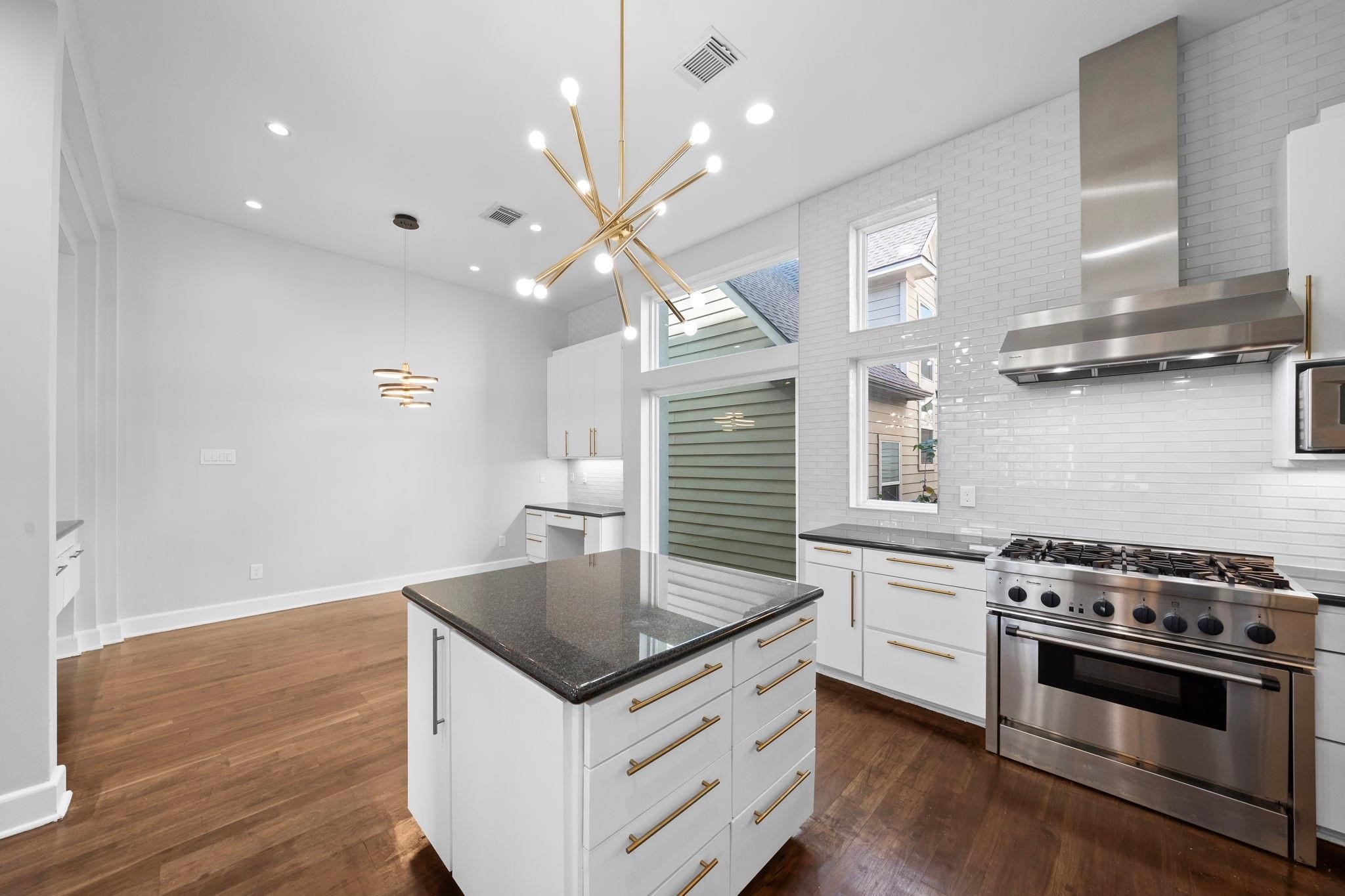 1822 Brun Street Houston, TX 77019 - Photo 9 of 31