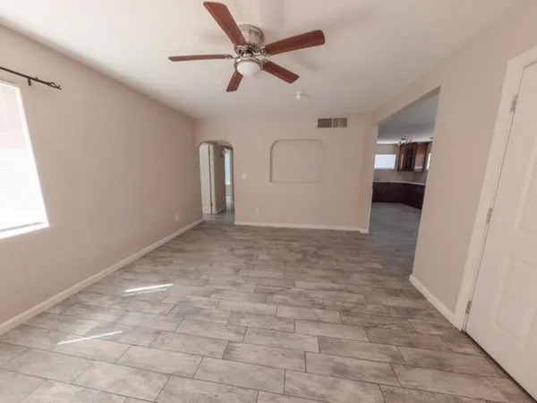 $1,850 | 756 East University Drive, Mesa, AZ 85203