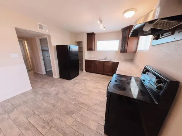 $1,850 | 756 East University Drive, Mesa, AZ 85203