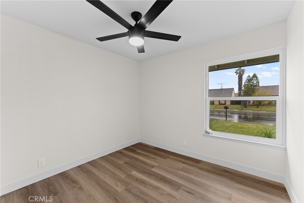 1365 West Etiwanda Avenue Rialto, CA 92376 - Photo 17 of 32
