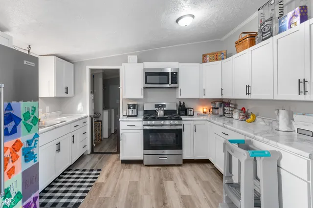 $160,000 | 7825 South Tennessee Street, Daleville, IN 47334