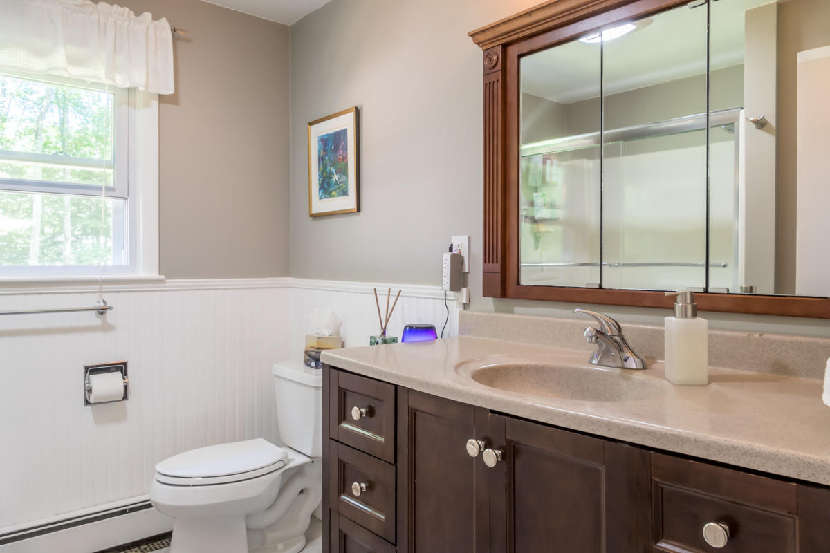 5 Grove Street Cumberland Center, ME 04021 - Photo 18 of 42 25-Full Bath