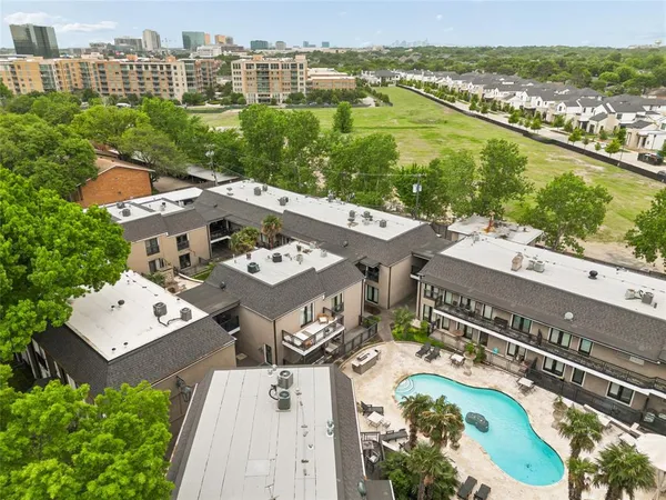 $2,200 | 10109 Regal Park Lane, Unit 111, Dallas, TX 75230
