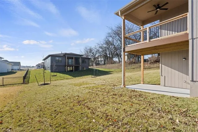 $633,800 | 2233 Southwest Crown Drive, Lee's Summit, MO 64082