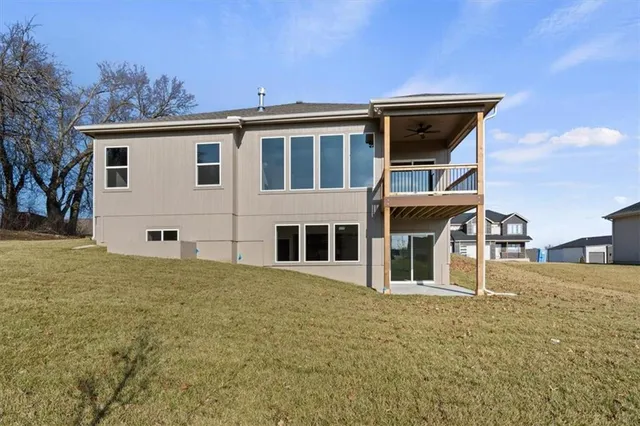 $633,800 | 2233 Southwest Crown Drive, Lee's Summit, MO 64082