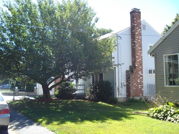 13 Circuit Road Dedham, MA 02026 - Photo 4 of 26 Gallery Image 4