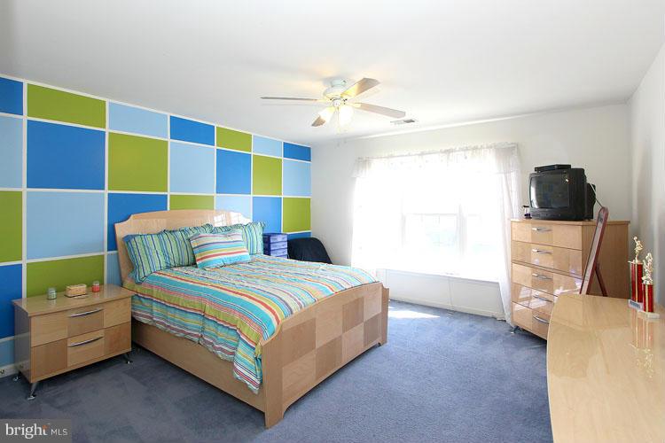 18416 Beechnut Way Boyds, MD 20841 - Photo 15 of 25 Bedroom
