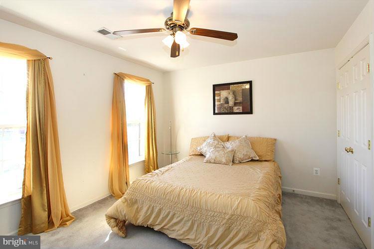 18416 Beechnut Way Boyds, MD 20841 - Photo 17 of 25 Bedroom