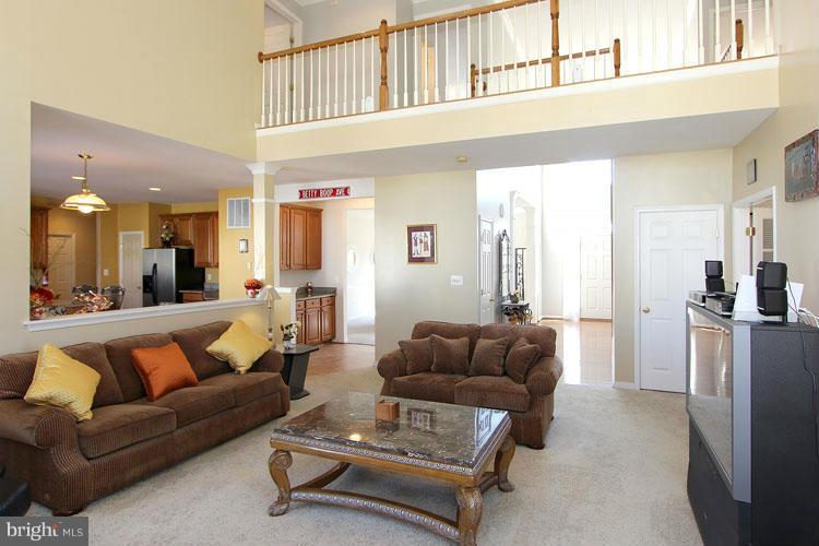 18416 Beechnut Way Boyds, MD 20841 - Photo 5 of 25 Family Room