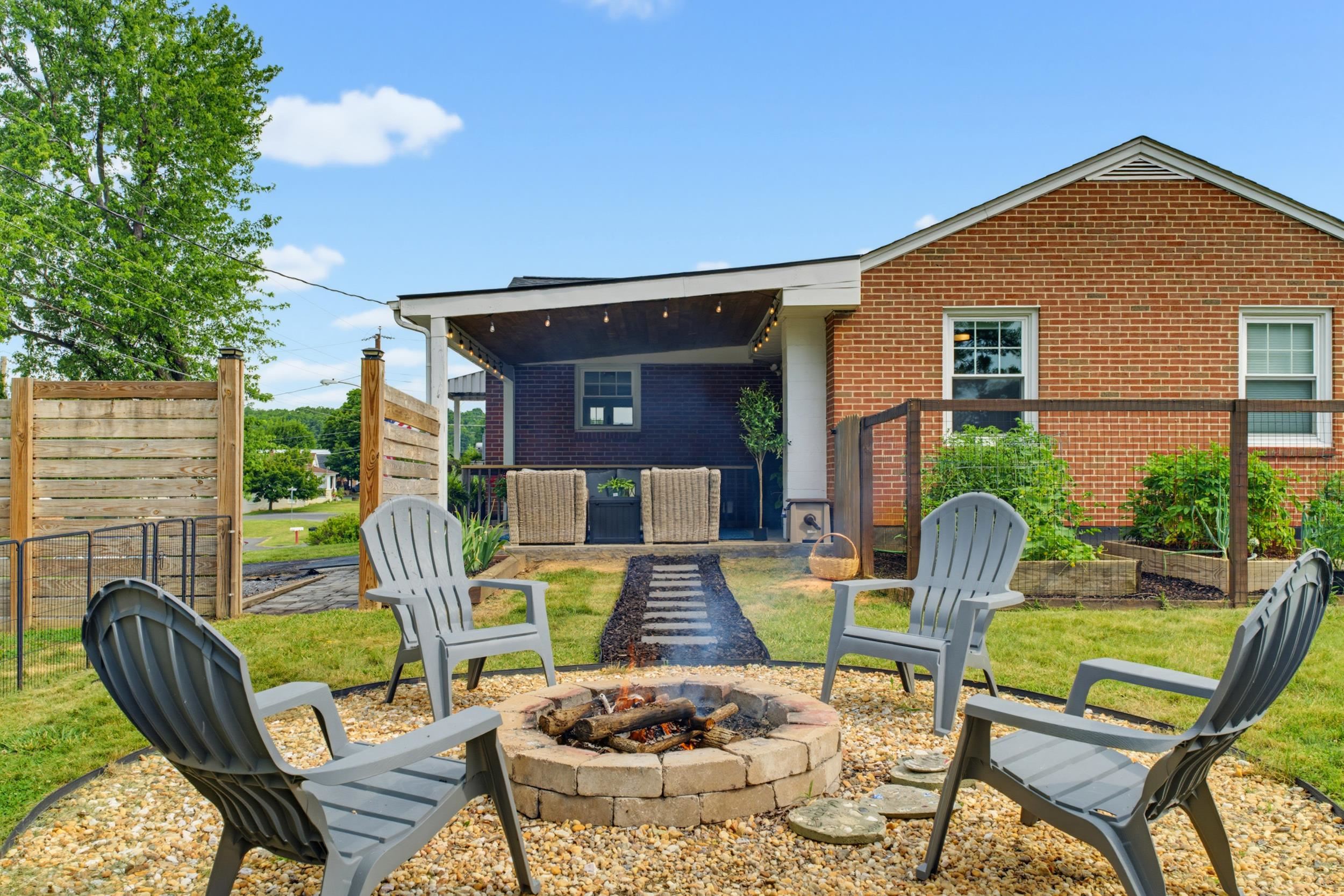 2412 Park Hill Road Staunton, VA 24401 - Photo 19 of 60