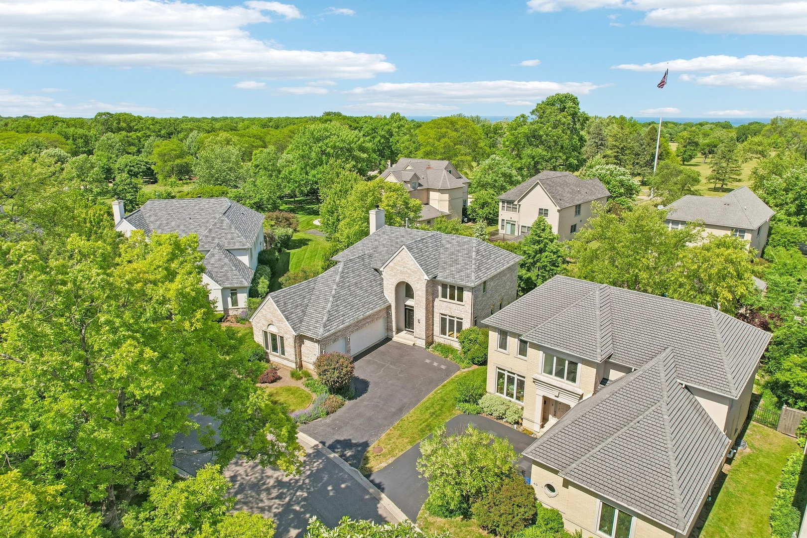 42 Holabird Loop Highwood, IL 60040 - Photo 2 of 53