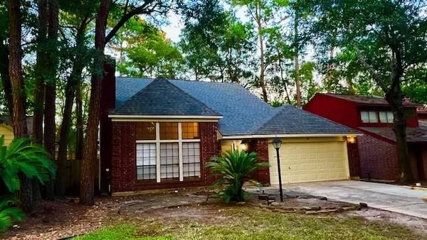 $339,000 | 8 North Greenbud Court, Spring, TX 77380
