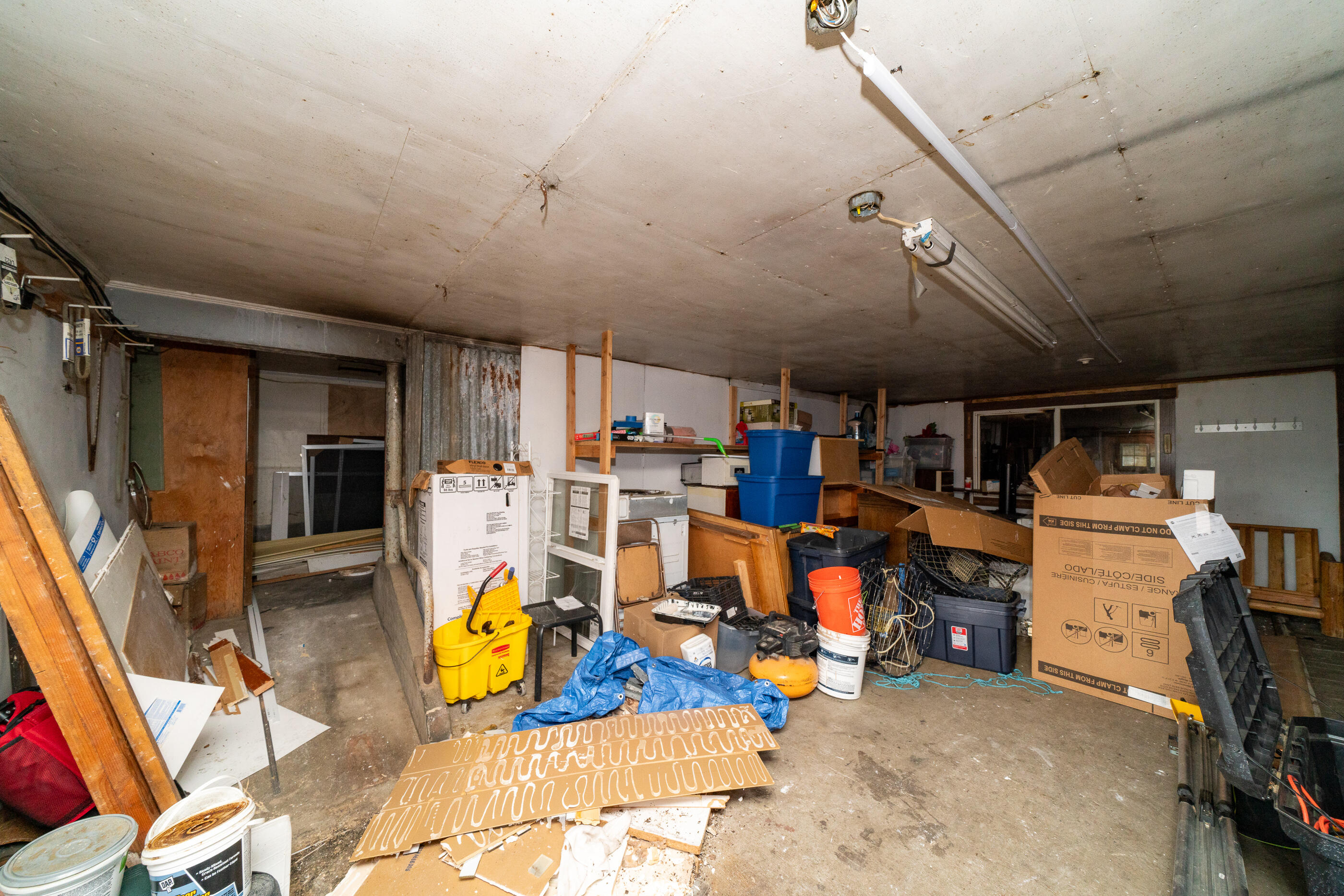 9th Street Tillamook, OR 97141 - Photo 18 of 21 Interior - main floor