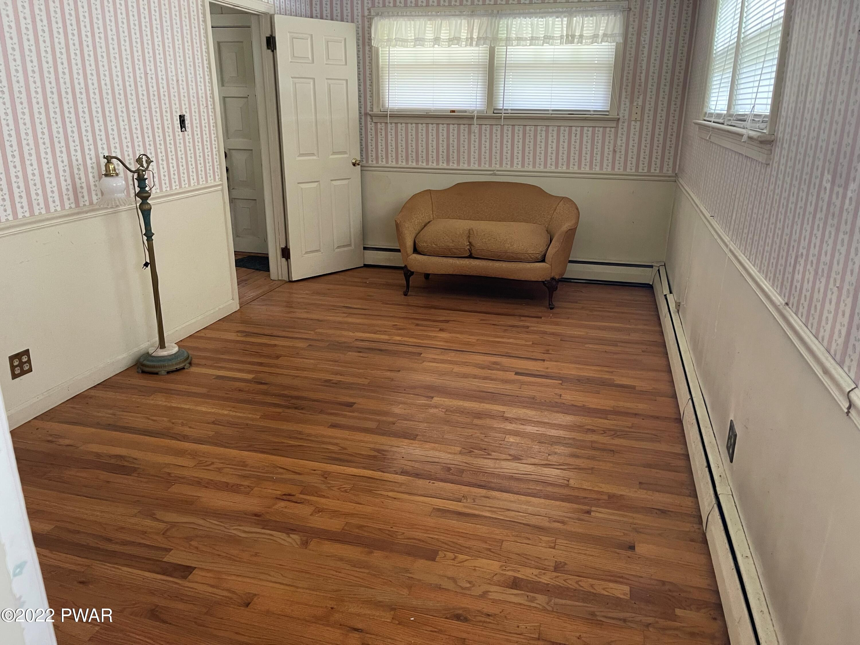 425 Sawkill Road Milford, PA 18337 - Photo 11 of 17 Interior