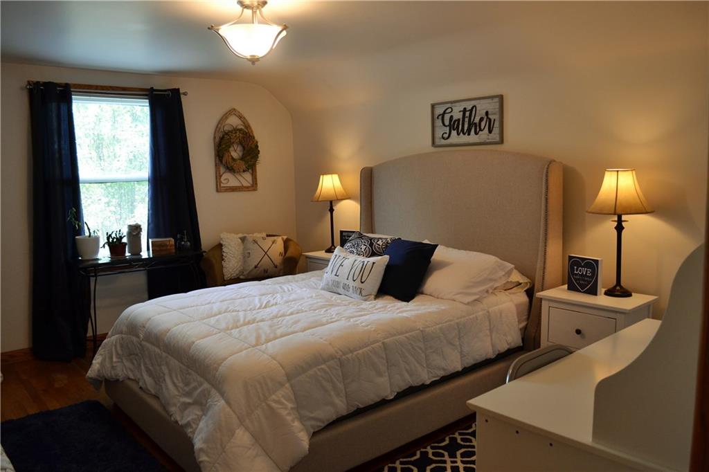 1515 Butler Road Worthington, PA 16262 - Photo 22 of 25 This guest bedroom features original hardwood floors