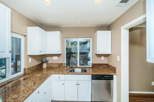 $3,500 | 4954 63rd Street, San Diego, CA 92115