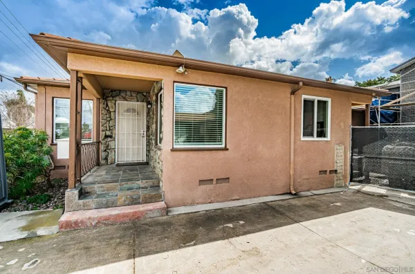 $3,500 | 4954 63rd Street, San Diego, CA 92115