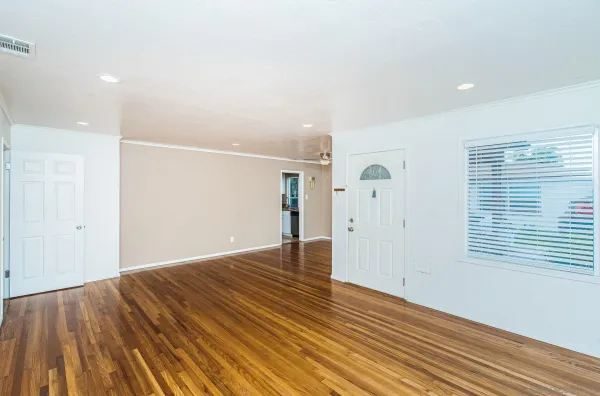 $3,500 | 4954 63rd Street, San Diego, CA 92115