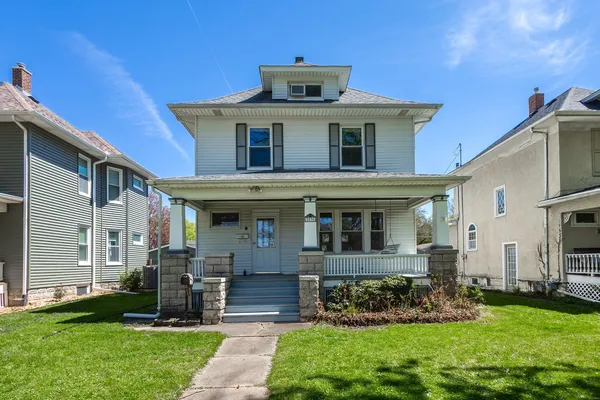 $179,000 | 2036 13th Street, Moline, IL 61265