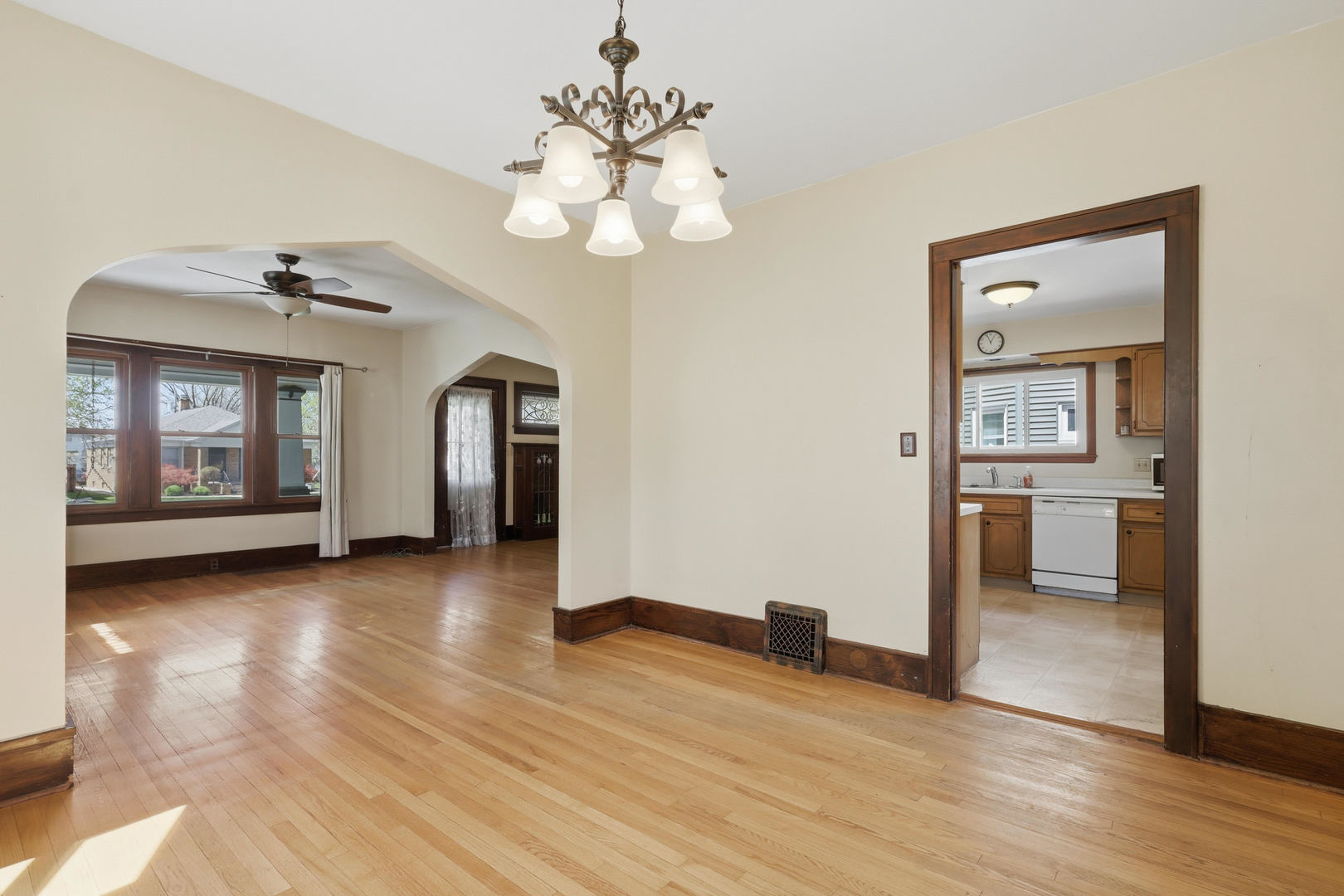 2036 13th Street Moline, IL 61265 - Photo 13 of 45