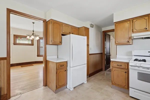 $179,000 | 2036 13th Street, Moline, IL 61265