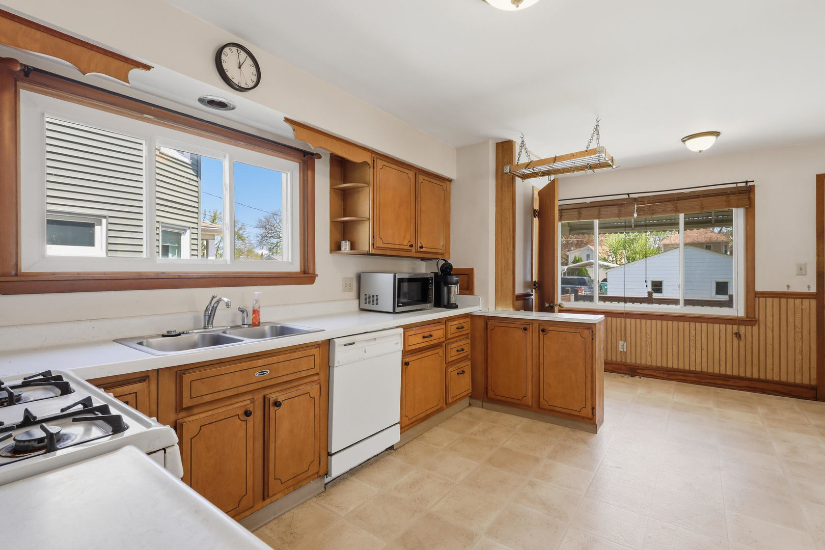 2036 13th Street Moline, IL 61265 - Photo 18 of 45