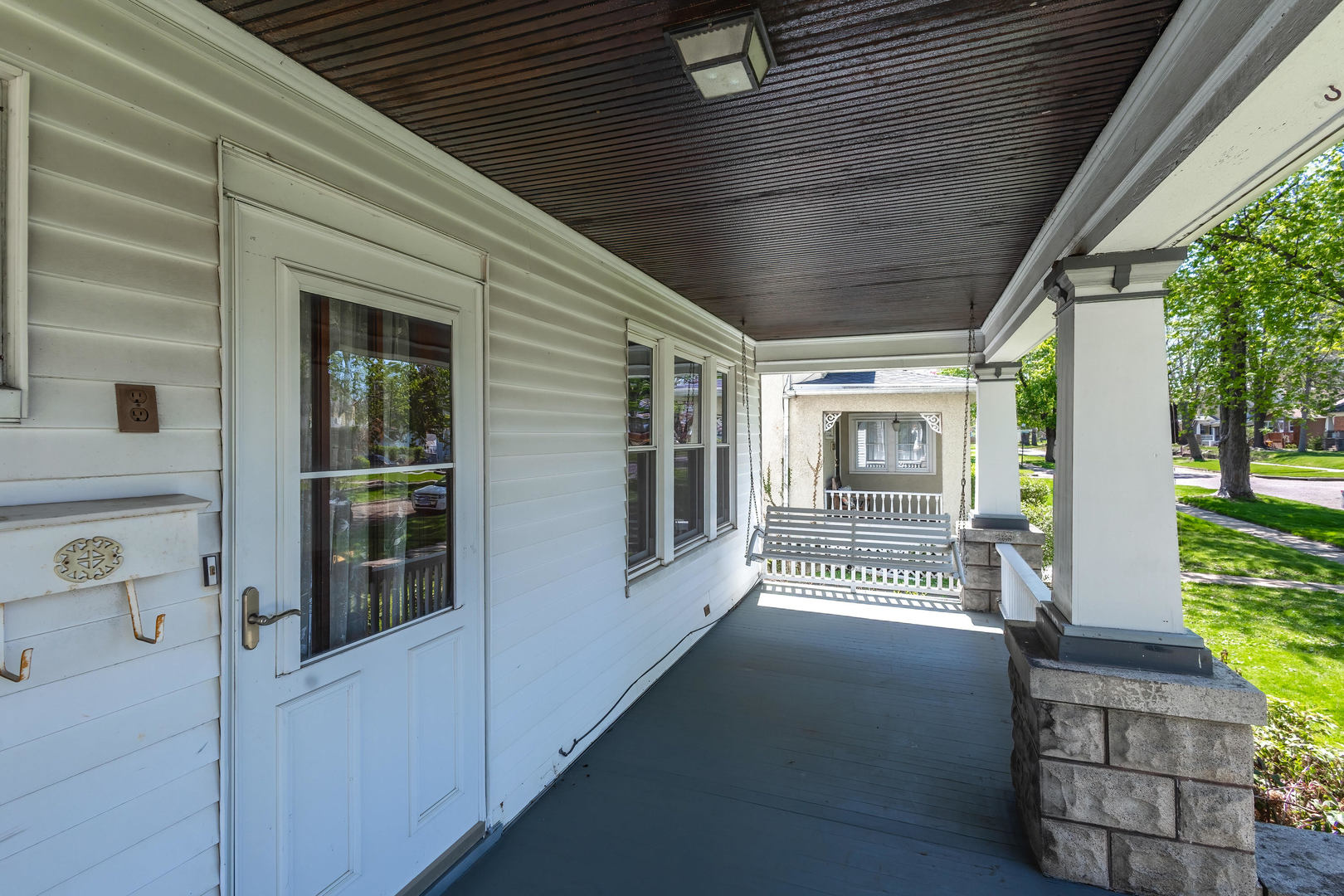 2036 13th Street Moline, IL 61265 - Photo 4 of 45