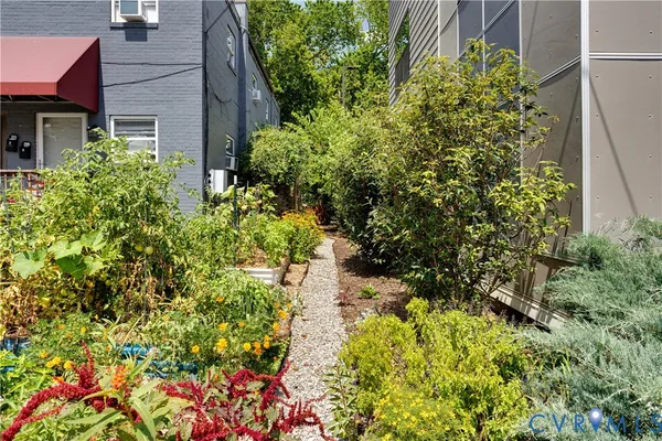 $390,000 | 901 Porter Street, Unit U104, Richmond, VA 23224
