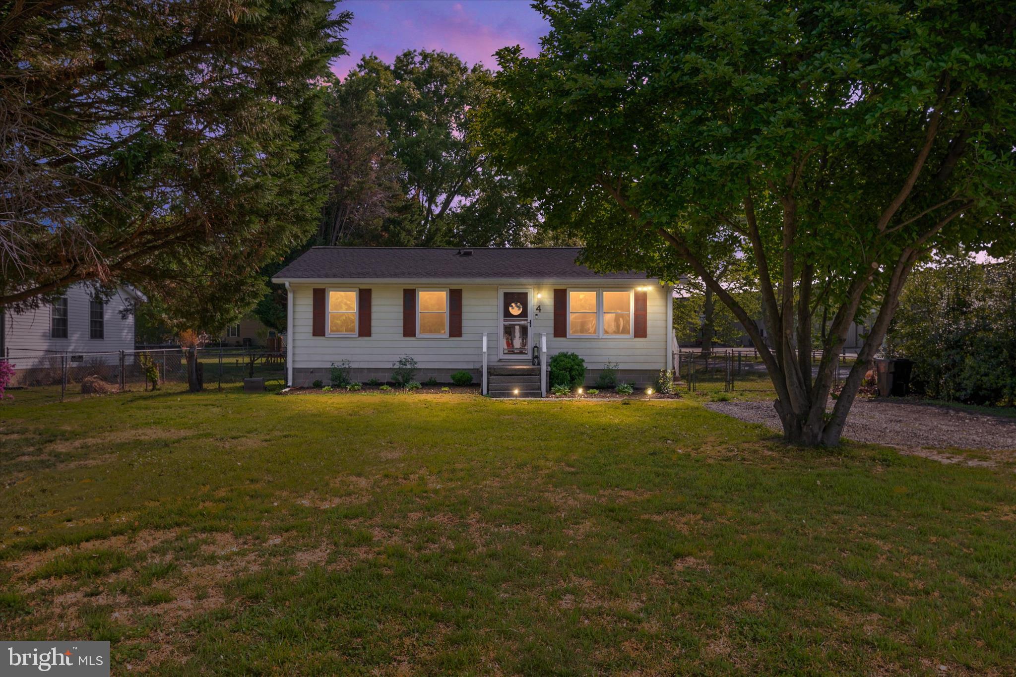 4 Maple Avenue Ridgely, MD 21660 - Photo 2 of 33 This home is waiting for you!