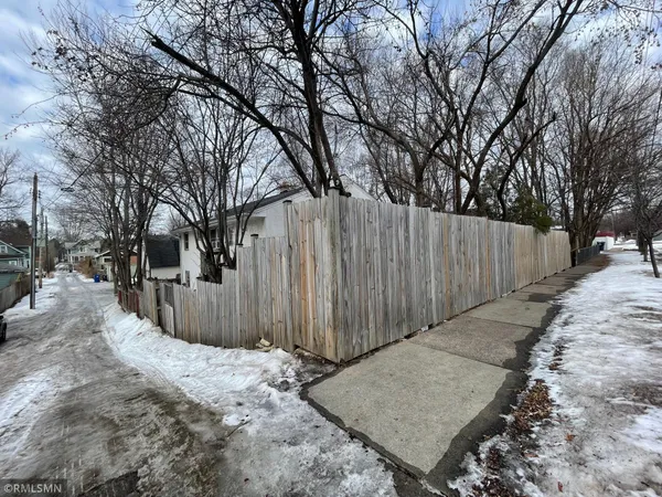 $414,900 | 151-153 Page Street West, St. Paul, MN 55107