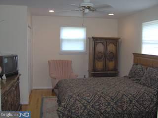 1002 Howard Road Warminster, PA 18974 - Photo 4 of 6 Gallery Image 4