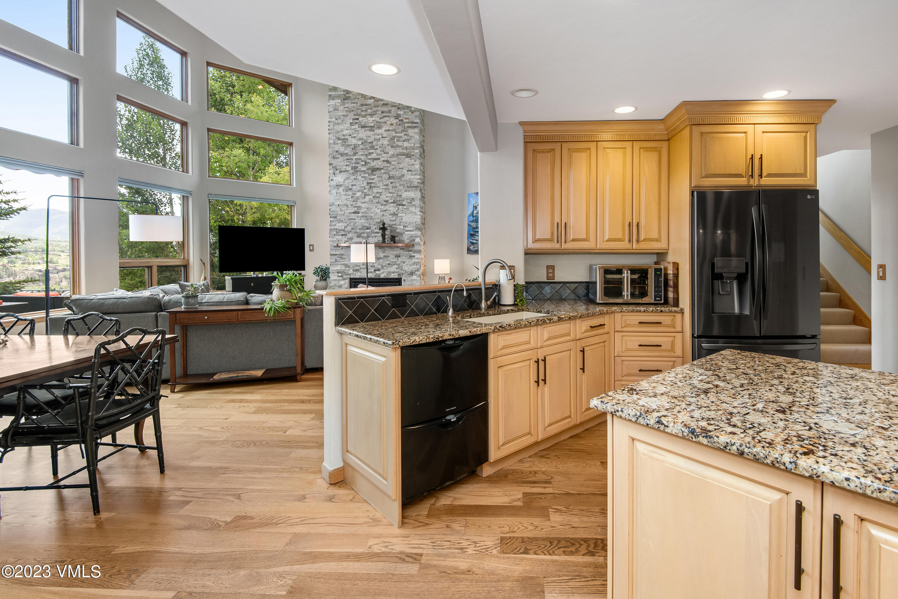 1471 Singletree Road Edwards, CO 81632 - Photo 17 of 47 a kitchen with lots of counter top space and appliances
