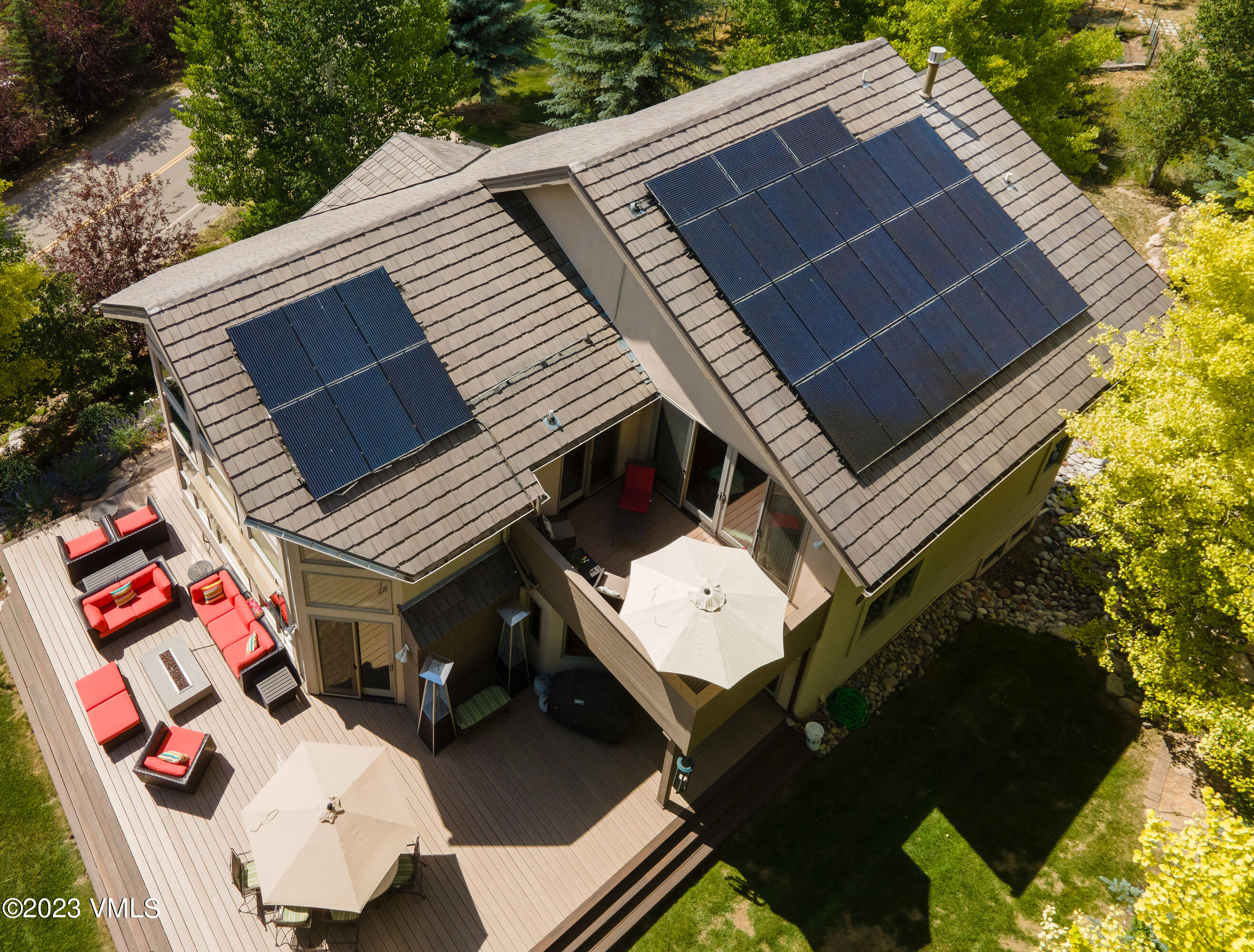 1471 Singletree Road Edwards, CO 81632 - Photo 45 of 47 a balcony with the potted plants on the roof