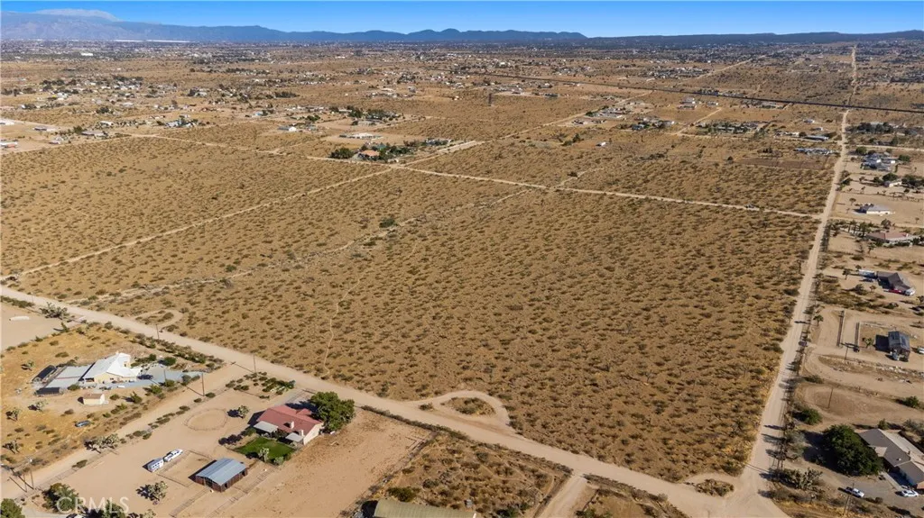 1 Nevada Road Phelan, CA 92371 - Photo 3 of 47 Gallery Image 3