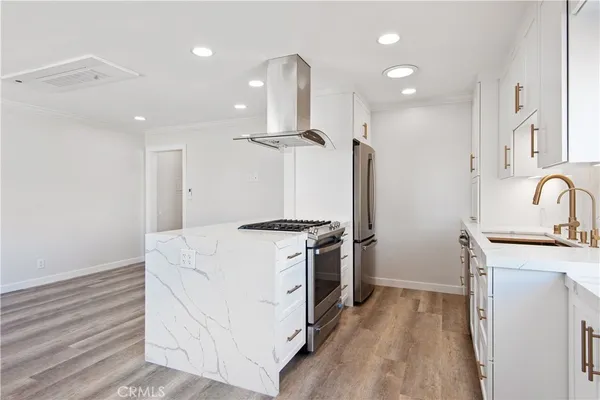 $2,800 | 3655 Almeria Street, Unit 6, San Pedro, CA 90731