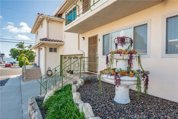 $2,800 | 3655 Almeria Street, Unit 6, San Pedro, CA 90731