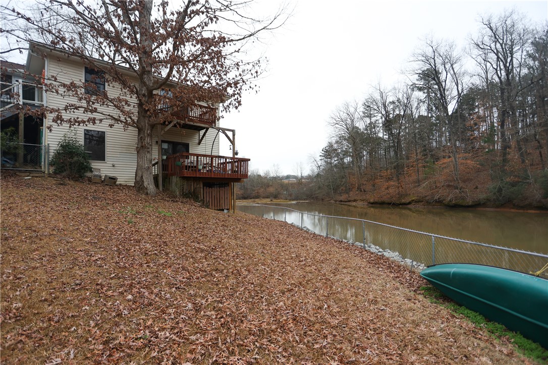 518 Inlet Drive Seneca, SC 29672 - Photo 36 of 48