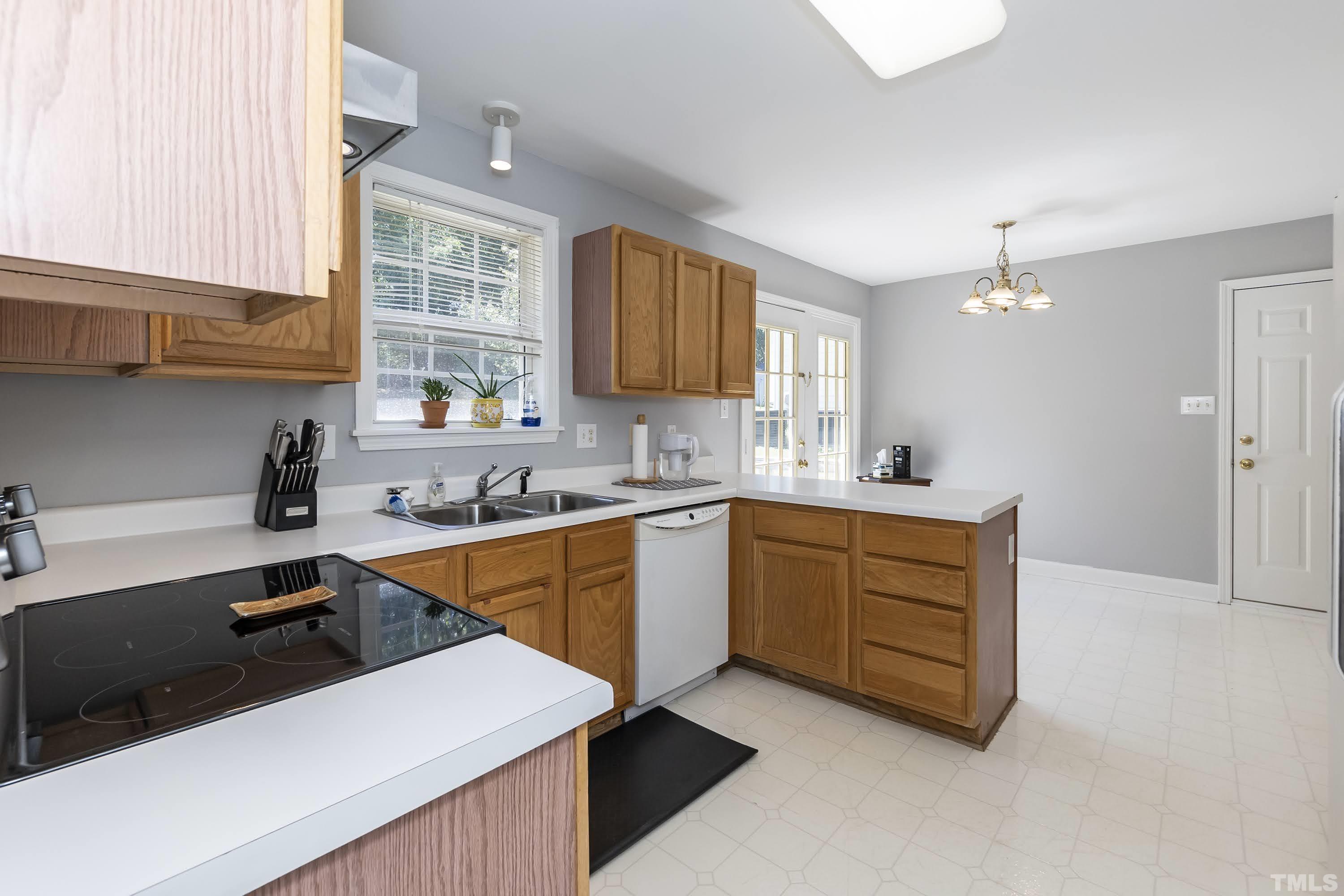 5416 Neuse View Drive Raleigh, NC 27610 - Photo 12 of 30 Gallery Image 12