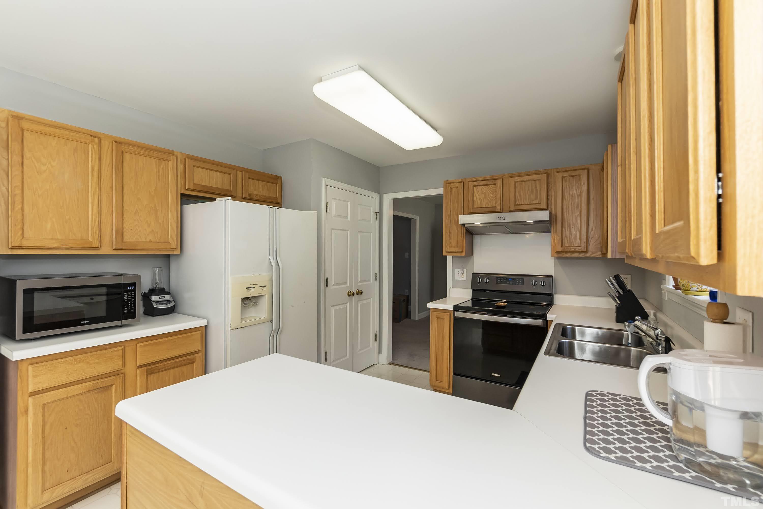 5416 Neuse View Drive Raleigh, NC 27610 - Photo 10 of 30 Gallery Image 10