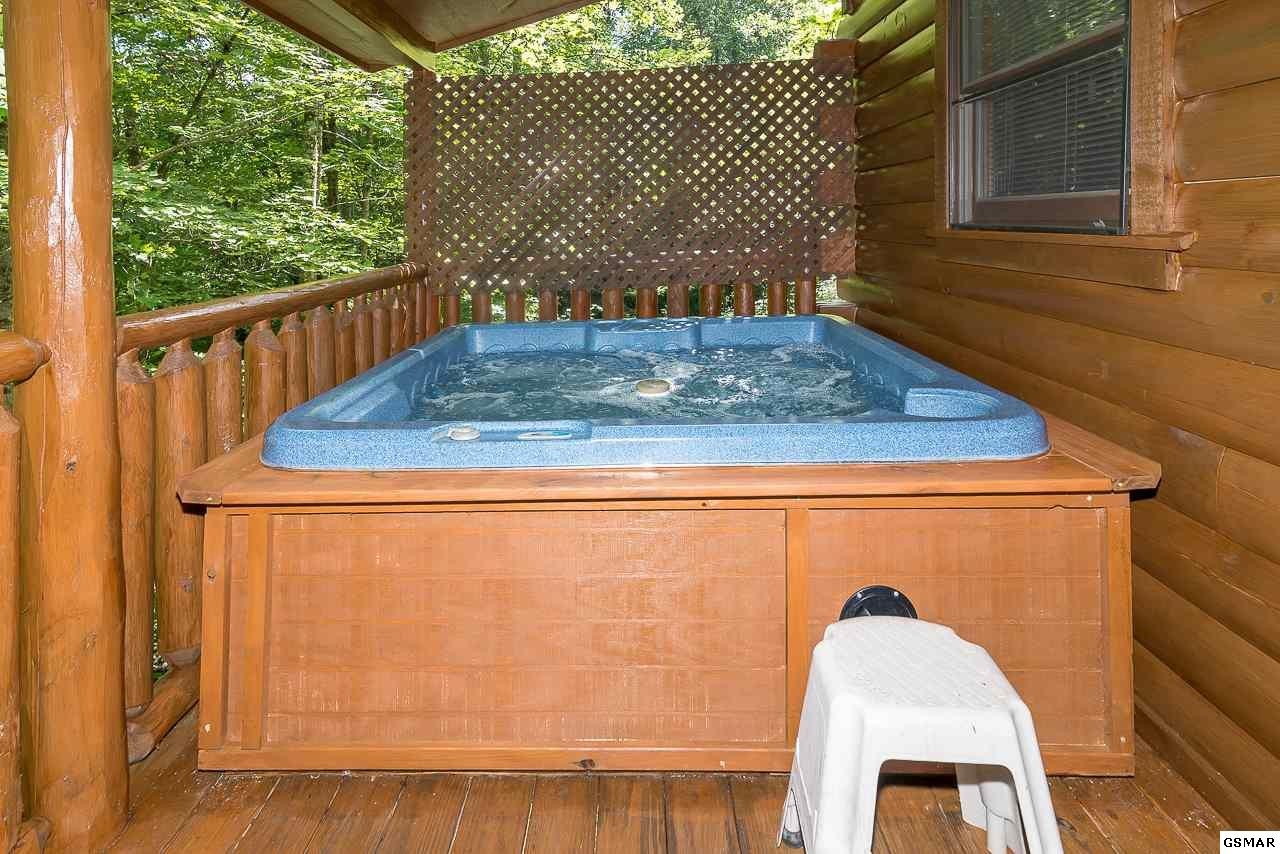 2341 Breezy Road Sevierville, TN 37876 - Photo 16 of 36 Gallery Image 16