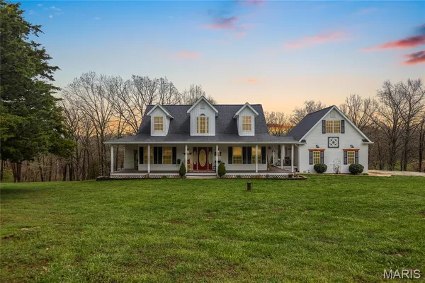 $589,900 | 766 Eagles View Lane, St. Clair, MO 63077