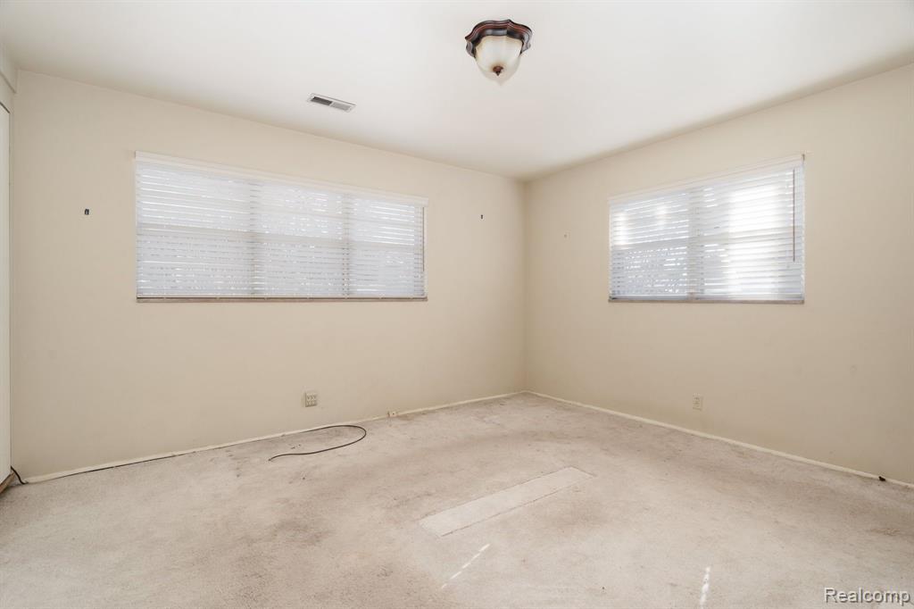 895 North Pemberton Road Bloomfield Hills, MI 48302 - Photo 15 of 28 Gallery Image 15