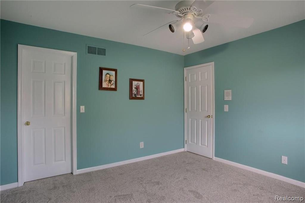 51955 Lillian Road Chesterfield, MI 48047 - Photo 21 of 33