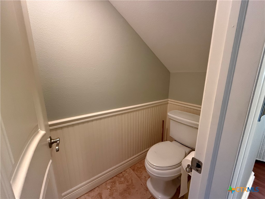207 South Commerce Street Port Lavaca, TX 77979 - Photo 33 of 39