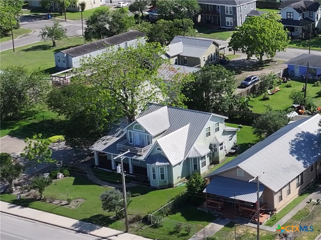 207 South Commerce Street Port Lavaca, TX 77979 - Photo 5 of 39