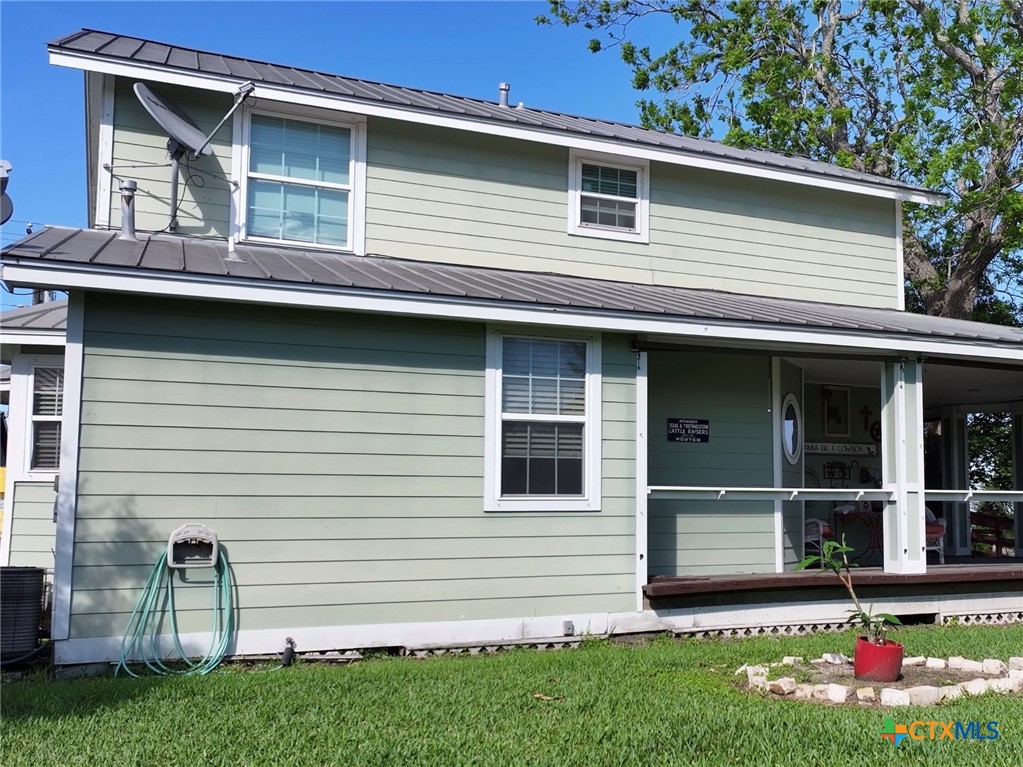 207 South Commerce Street Port Lavaca, TX 77979 - Photo 7 of 39