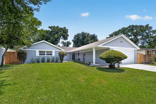 $419,000 | 4421 Waycross Drive, Houston, TX 77035